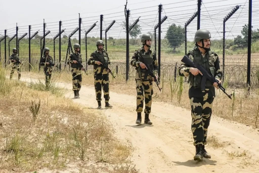 Pakistani Arrested Gujarat