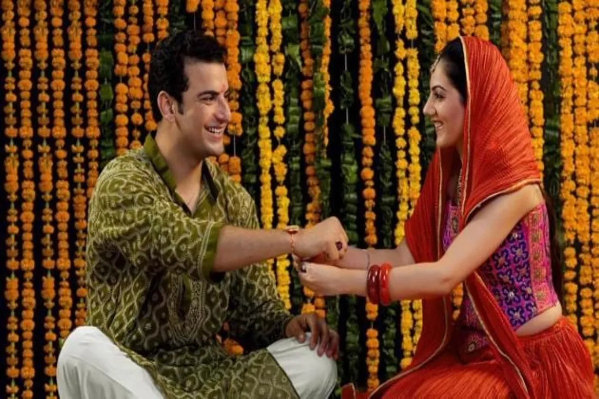 Pakistan Rafeek Raksha Raksha Bandhan 2025: क्या Pakistan में भी मनाया जाता है रक्षाबंधन