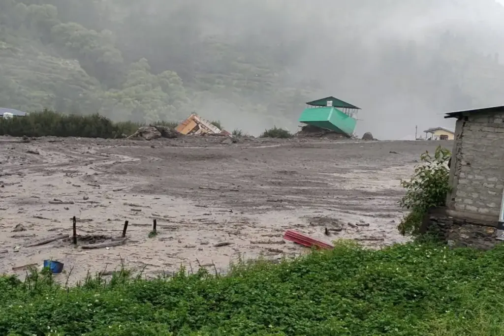 Uttarkashi Disaster : राहत एवं बचाव कार्यों के लिए राज्य सरकार ने जारी किये 20 करोड़ रुपए, पुलिस बल की विशेष तैनाती - भारत एक्सप्रेस