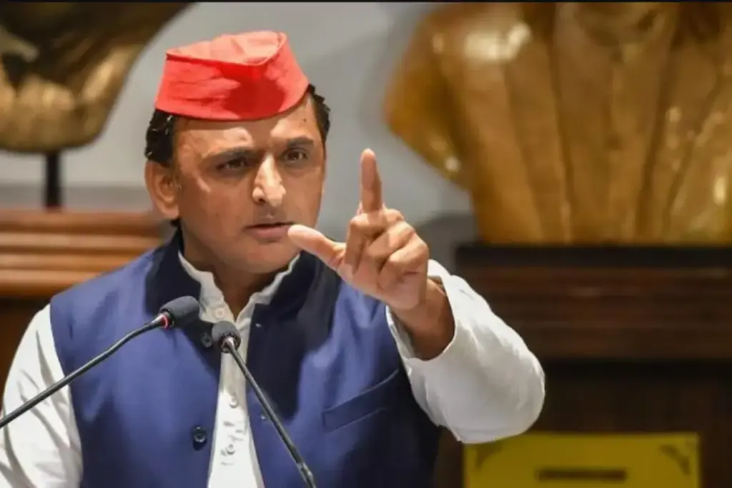 अखिलेश यादव