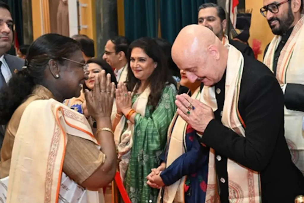 independence day-anupam kher