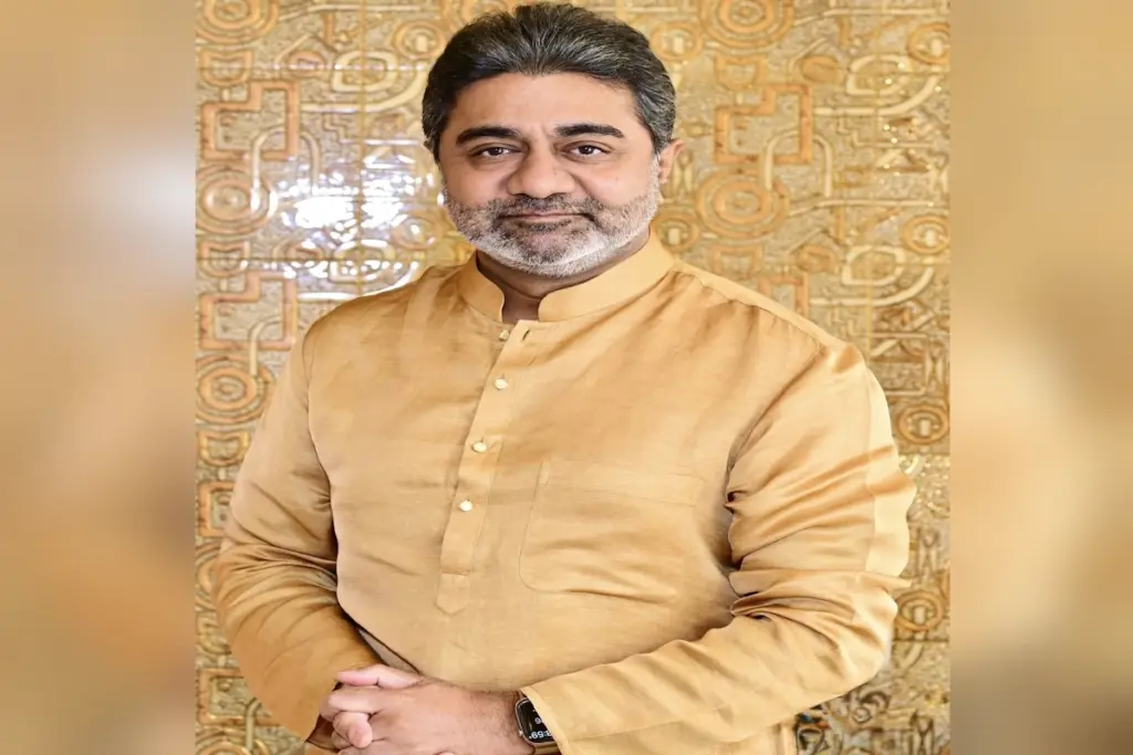 डॉ अभिषेक वर्मा