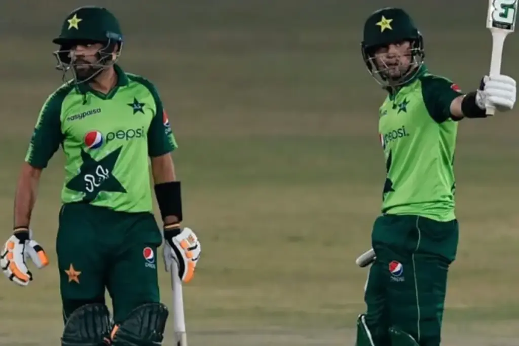 इंग्लैंड में पाकिस्तानी क्रिकेटर गिरफ्तार, मैच के दौरान मैदान से उठाया, PCB ने किया सस्पेंड