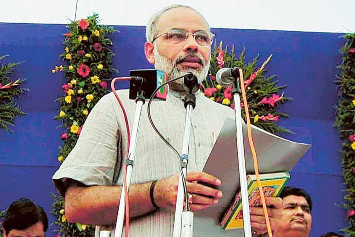 2001 में मोदी गुजरात के मुख्यमंत्री बने जिसके बाद उन्होंने अपने कामकाज से पार्टी में मजबूत जगह बनाई. फिर 2014 के लोकसभा चुनाव में भाजपा को बहुमत दिलाकर वे प्रधानमंत्री बने. 2019 में दोबारा चुनाव जीतकर भाजपा ने ऐतिहासिक जीत हासिल की और मोदी लगातार दूसरी बार प्रधानमंत्री बने.
