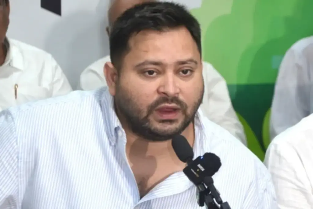 तेजस्वी यादव