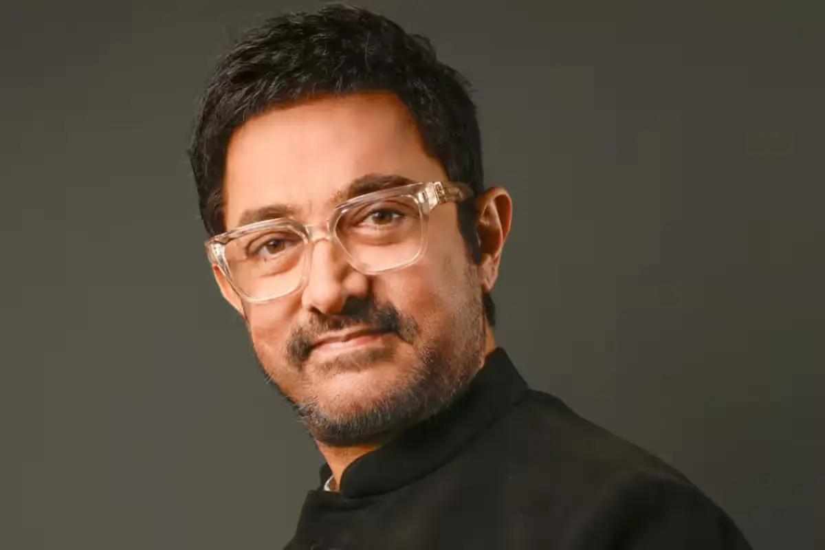 आमिर खान फिल्म इंडस्ट्री में 37 सालों से काम कर रहे है और इन्होंने अपने इस साढ़ें तीन दशक से भी ज्यादा के करियर में कई सारी हिट, सुपरहिट और ब्लॉकबस्टर फिल्में दी है. वहीं आमिर अपने किरदारों को बखूबी निभाने के लिए बी जाने जाते है.