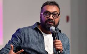 अनुराग ने फिर कई शानदार फिल्में कीं और वह राइटिंग के साथ डायरेक्शन में भी पहचान हासिल कर लिए. उन्होनें फिल्म पांच के जरिए बतौर डायरेक्टर डेब्यू किया, इसके बाद उन्होंने कभी पीछे मुड़कर नहीं देखा.