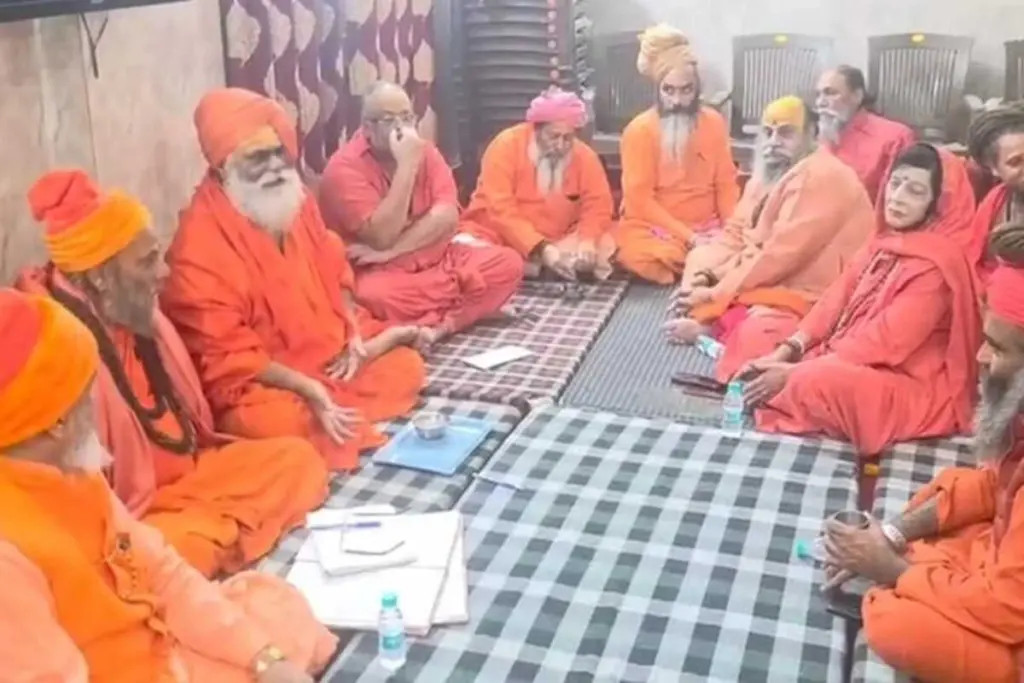Juna Akhada