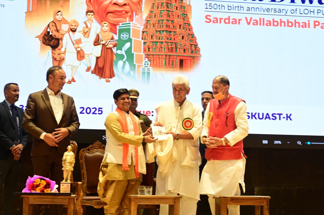 LG Manoj Sinha Leads Ek Bharat Shreshtha Bharat Event in Srinagar on Sardar Patel 150th Jayanti