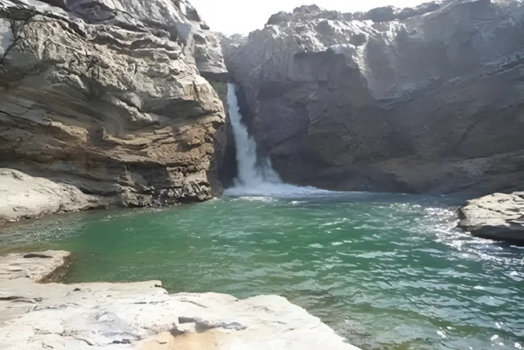 Tamasin Waterfall