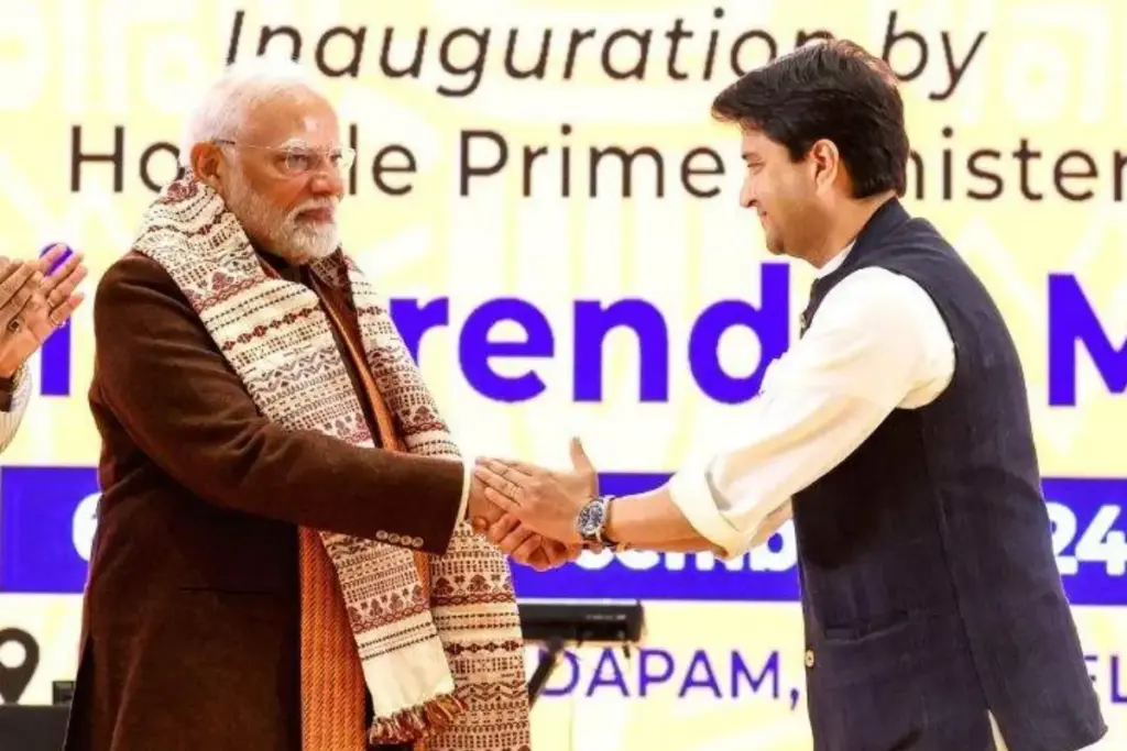 PM Modi extended special birthday wishes to Jyotiraditya Scindia