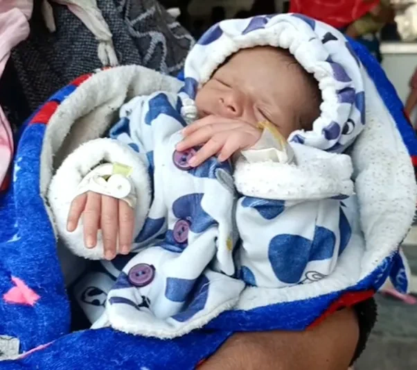 monkey-throws-20-day-old-baby-in-well-saved-by-diaper-in-chhattisgarh