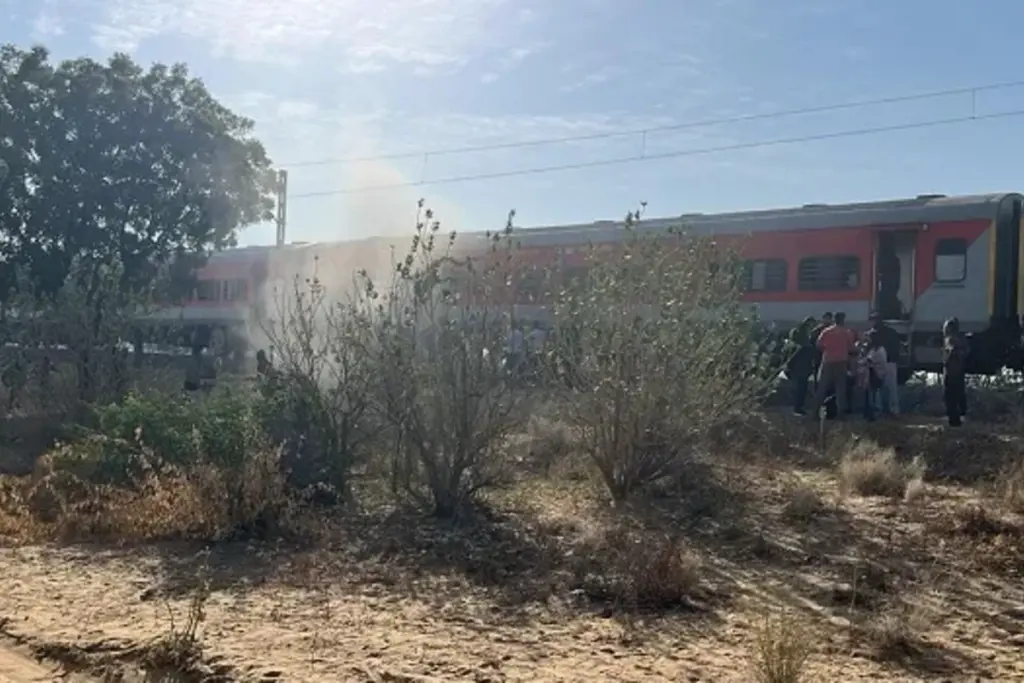 Jaisalmer Train Fire Swarna Nagri Expres