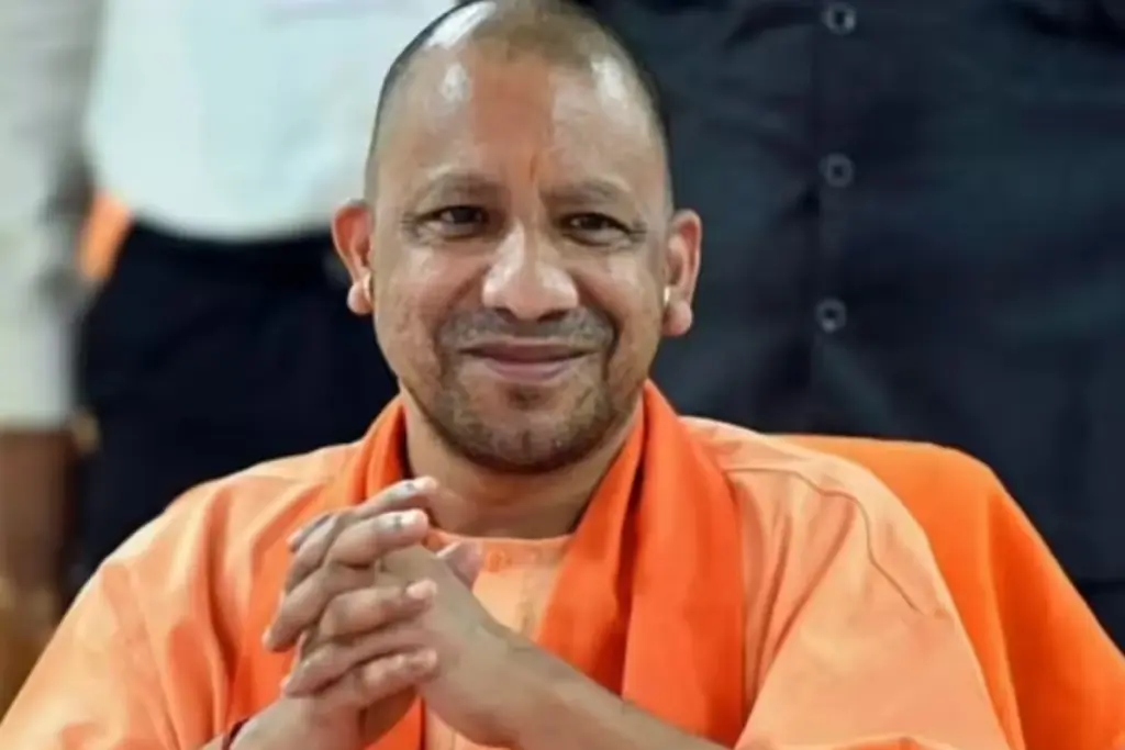 CM Yogi Adityanath Holi Wishes