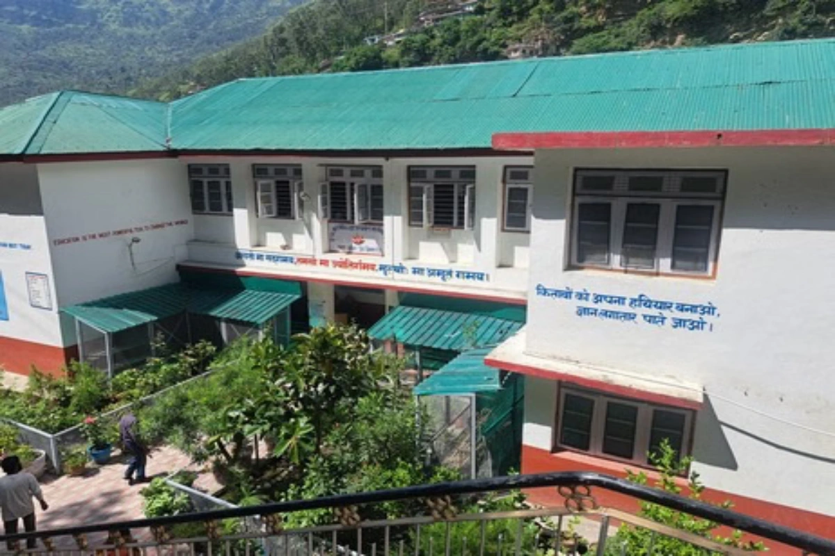 रामपुर के पदम और पीएमश्री स्कूलों में दाखिले को लेकर उत्साह, नई सुविधाओं के साथ नया सत्र शुरू