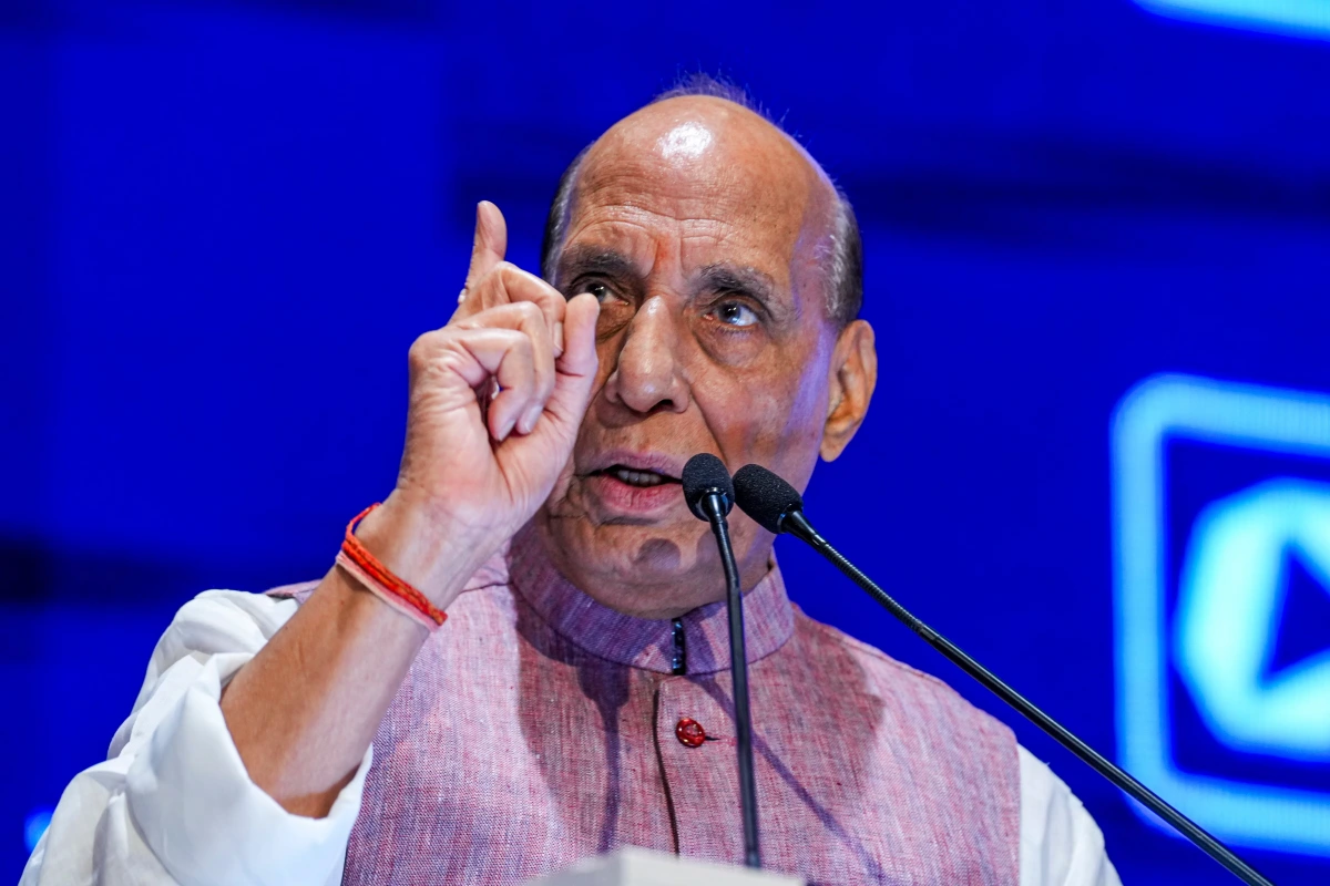 आतंकवाद की जड़ें खत्म करना जरूरी, वरना बार-बार उठाएगा सिर’, ऑपरेशन सिंदूर पर रक्षा मंत्री ने क्या कहा?