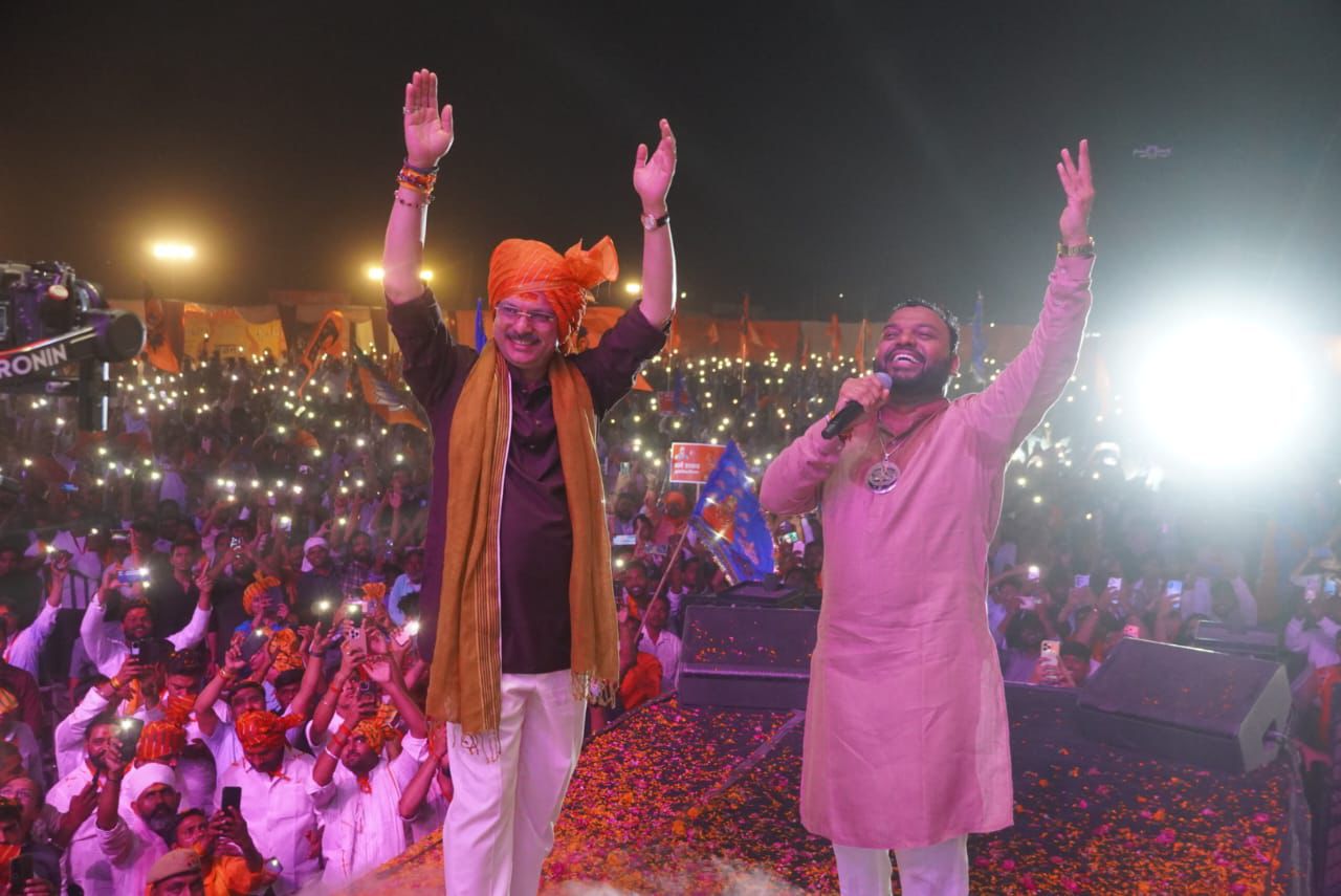 Lucknow Dharm Utsav Sarojininagar MLA Dr Rajeshwar Singh Kanhaiya Mittal Khatu Shyam temple