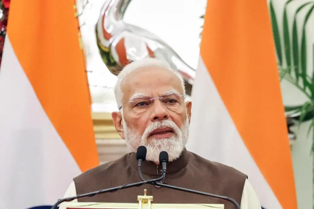 pm-modi-bastar-visit-after-monsoon-cm-vishnu-deo-sai-invitation-mega-projects-chhattisgarh