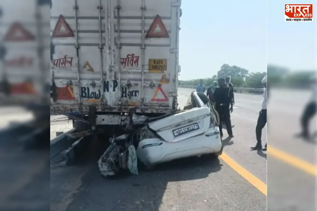 Azamgarh Road Accident