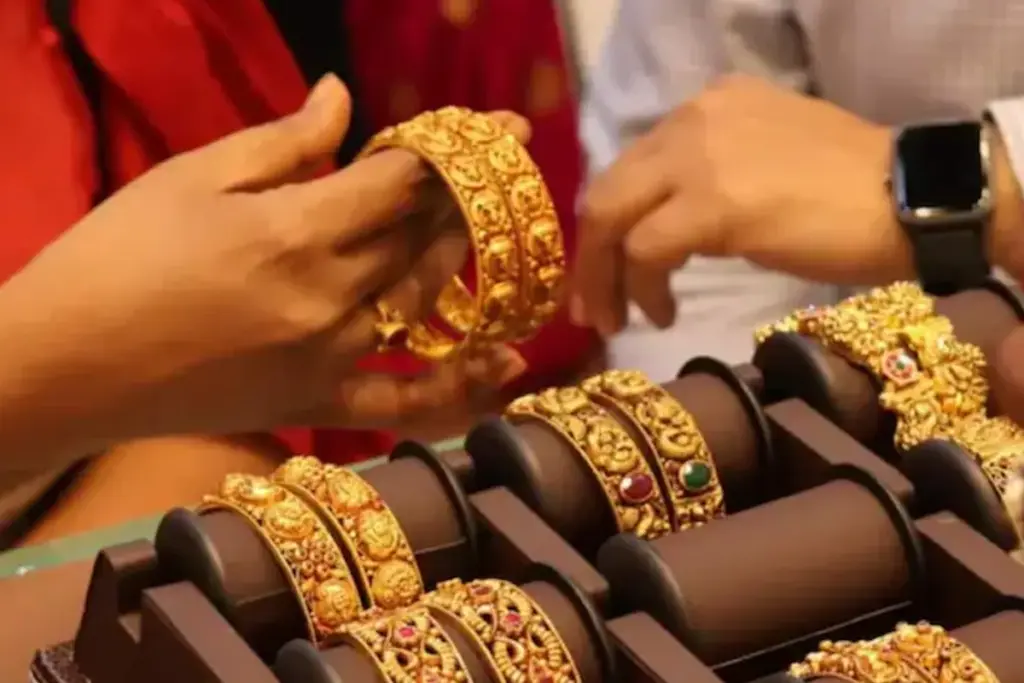 Gold price hike, Silver rate today, Gold Silver Price Today
