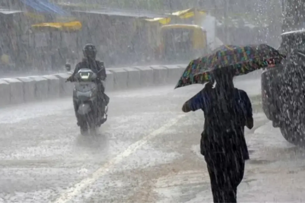 Aaj Ka Mausam Delhi NCR Rain Weather Update Today UP Rajasthan Alert
