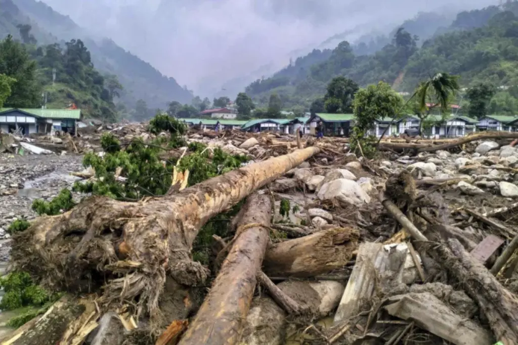 Arunachal Pradesh Flood Amit Shah Reviews Situation With CM Pema Khandu
