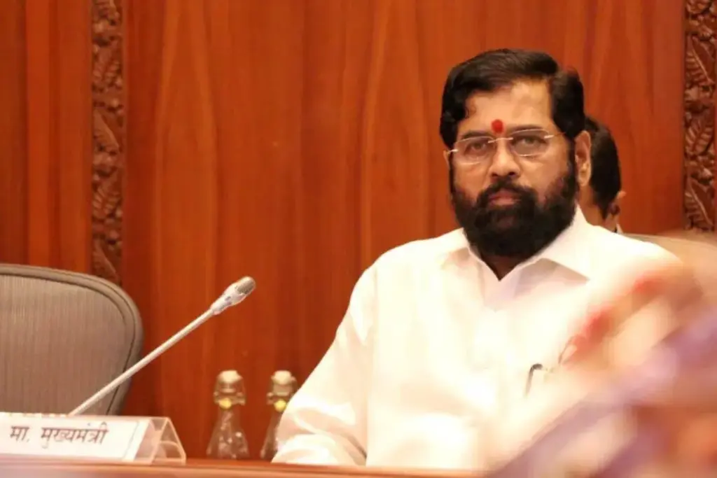 CM Eknath Shinde Attacks Uddhav Thackeray With Sholay Dialogue On Shiv Sena Foundation Day