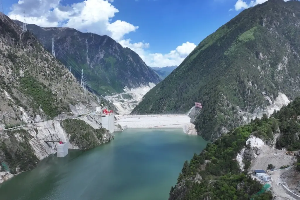 China Built World Highest Dam To Generate 7.7 Billion Units Electricity