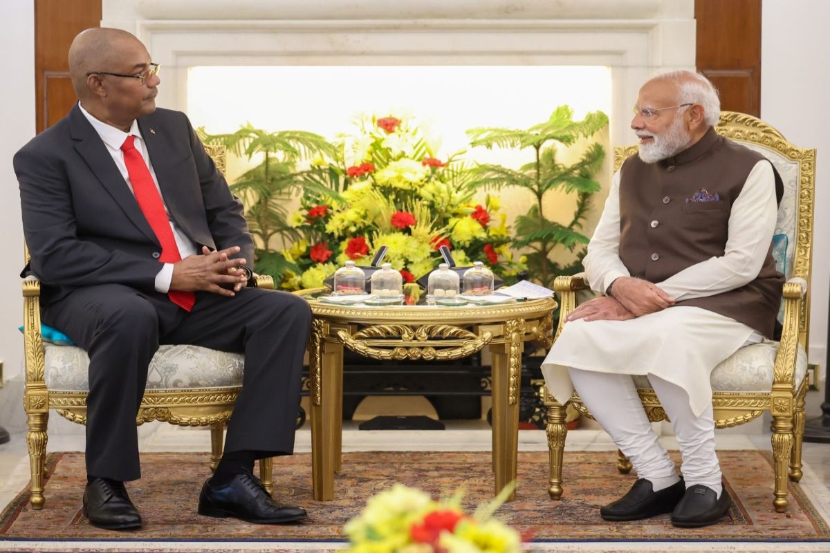 भारत-सेशेल्स संबंधों को नई गति देने पर सहमति, पीएम मोदी और राष्ट्रपति पैट्रिक हर्मिनी के बीच व्यापक वार्ता