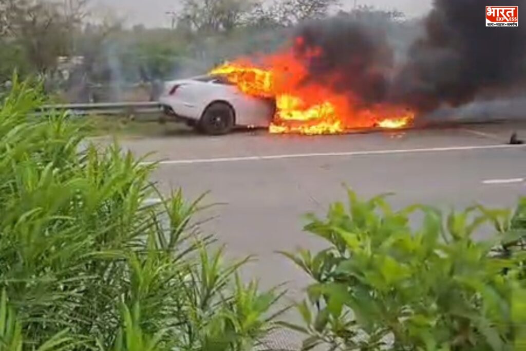 Yamuna Expressway Accident: