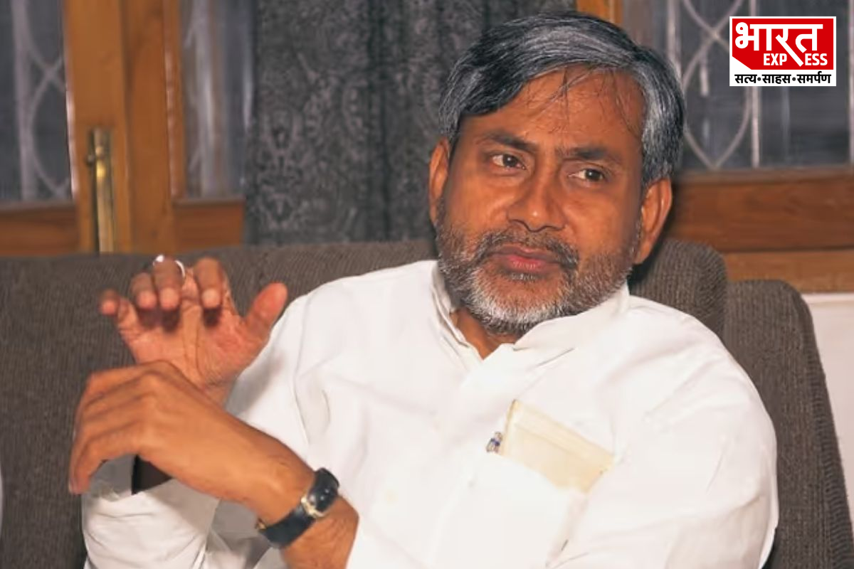 शास्त्री जी द्वारा शुरू की गई यह मिसाल दशकों बाद फिर देखने को मिली. अगस्त 1999 में पश्चिम बंगाल के गैसल स्टेशन के पास दो ट्रेनों की आमने-सामने की टक्कर में लगभग 285 लोगों की मौत हो गई थी. इस दिल दहला देने वाली घटना के बाद तत्कालीन रेल मंत्री नीतीश कुमार ने बिना एक पल गंवाए अपने पद से इस्तीफा दे दिया था. 