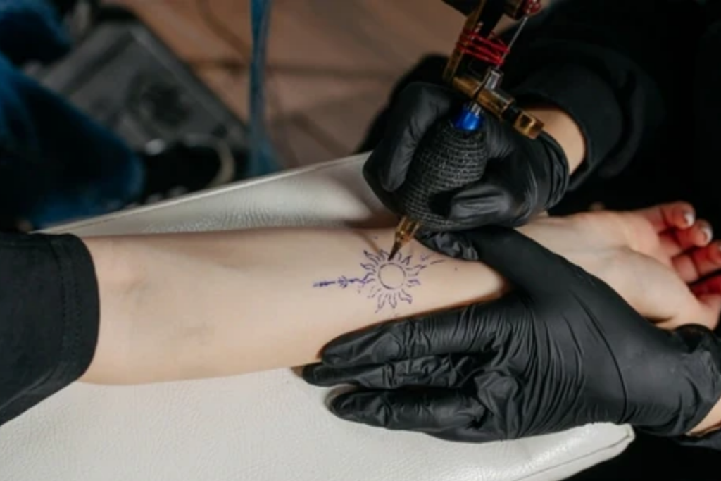 Tattoo Safety Kanpur Woman Tests HIV Positive After Getting Tattoo In Delhi
