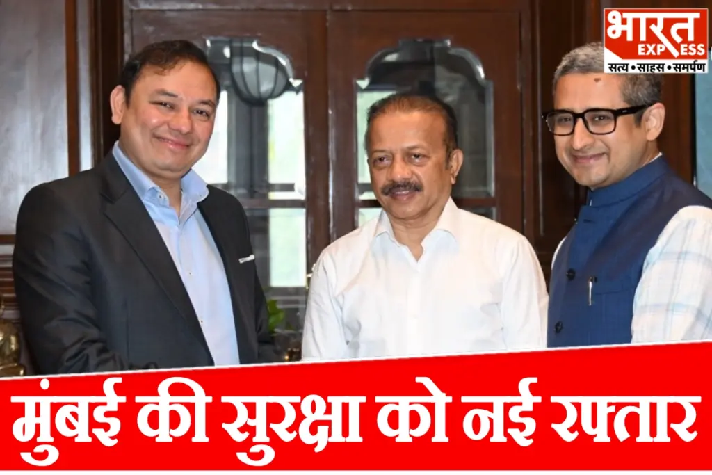 Adani Foundation donates 15 crore to Mumbai Police