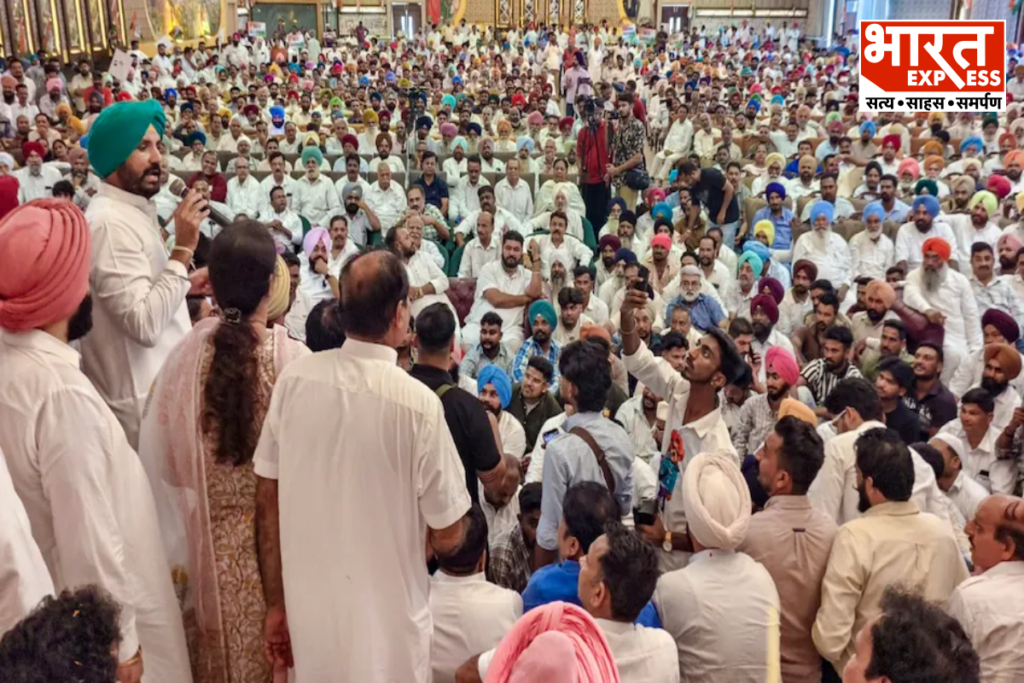 Punjab Congress Clash Slogans For Channi During Raja Warring Speech