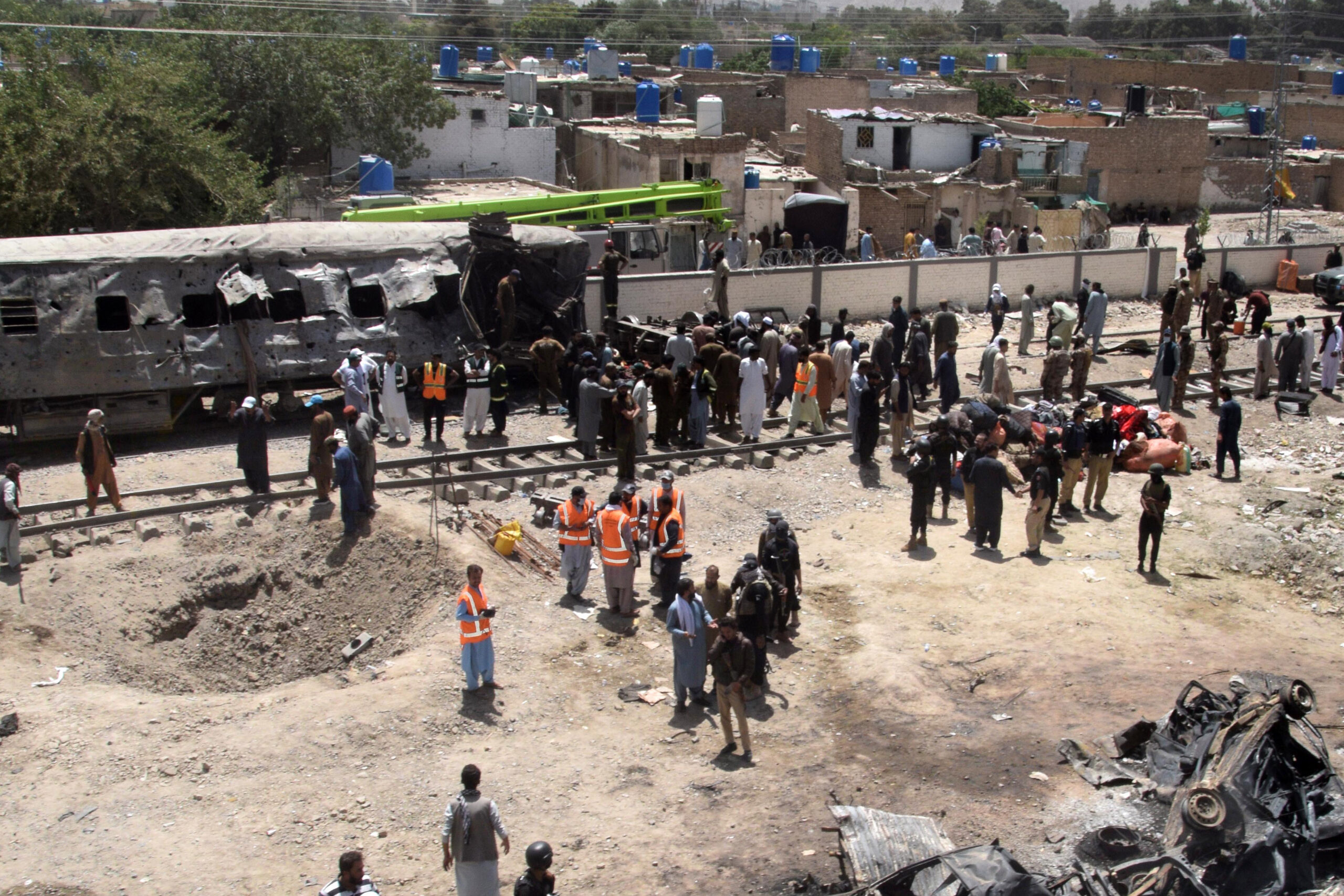 blf-attacks-pakistan-army-balochistan-8-districts-police-station-rocket-attack