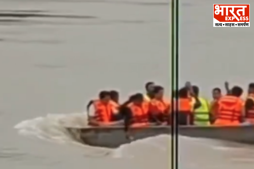 Jabalpur Narmada Patrol Boat Engine Fails 15 Saved Live Video Bharat Express