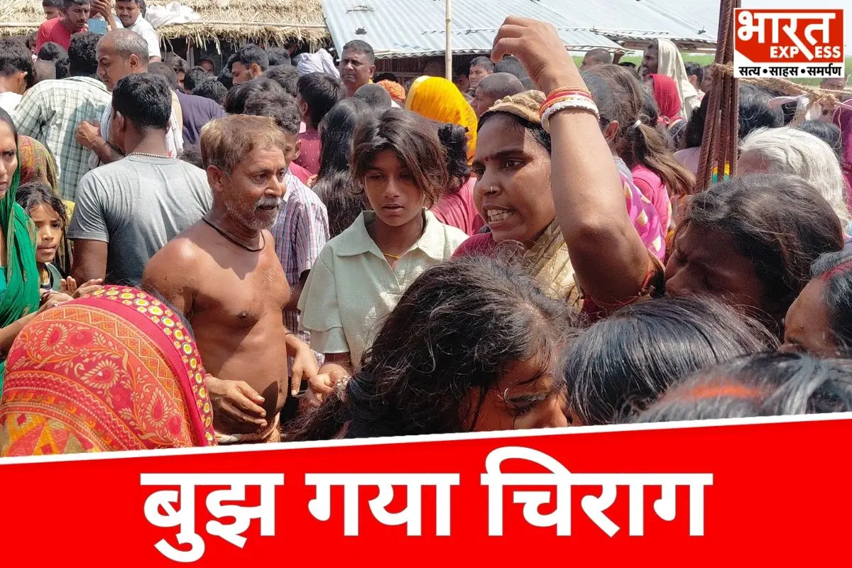 राखी बांधने वाले हाथों ने दी मुखाग्नि, टॉपर की गंगा में डूबने से मौत, बहन ने तोड़ी परंपरा
