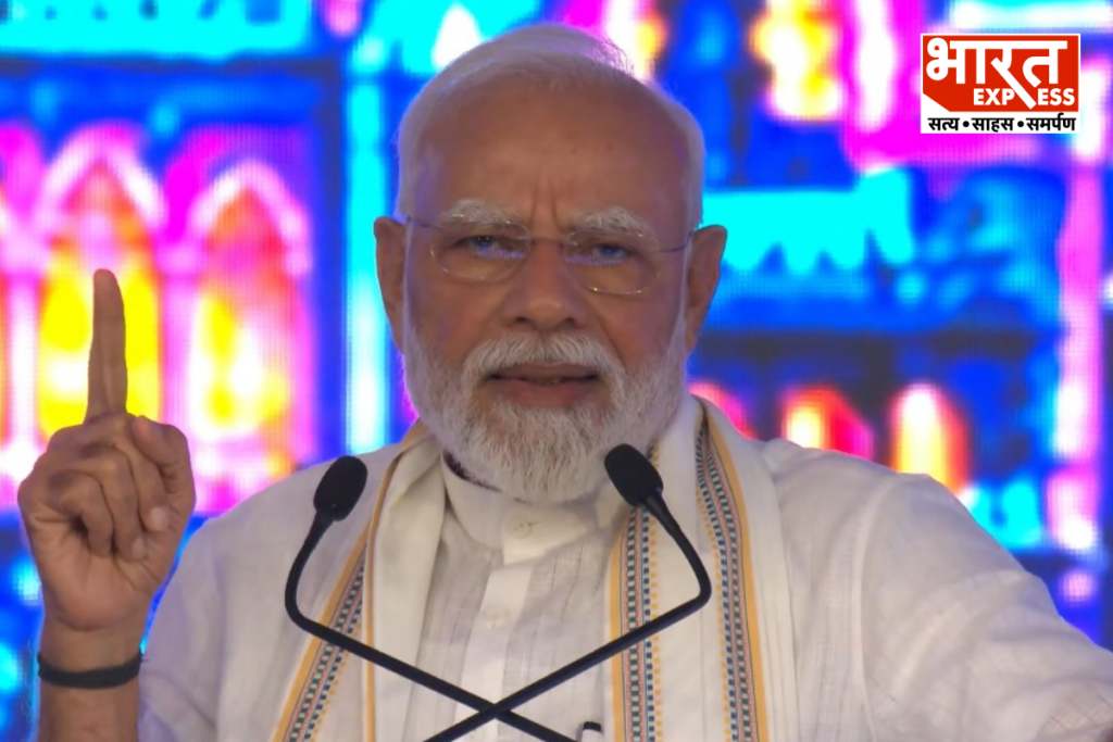 Prime Minister Narendra Modi speaking about the Dedicated Freight Corridor and development projects in Vadodara