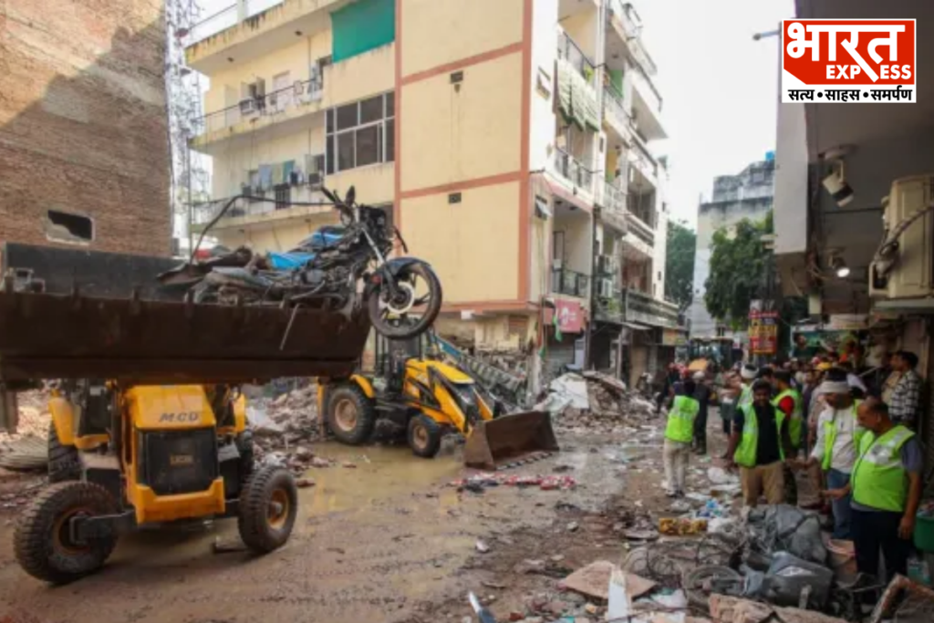 Satya Niketan Building Collapse Accused Sent To 12 Days Judicial Custody Bharat Express