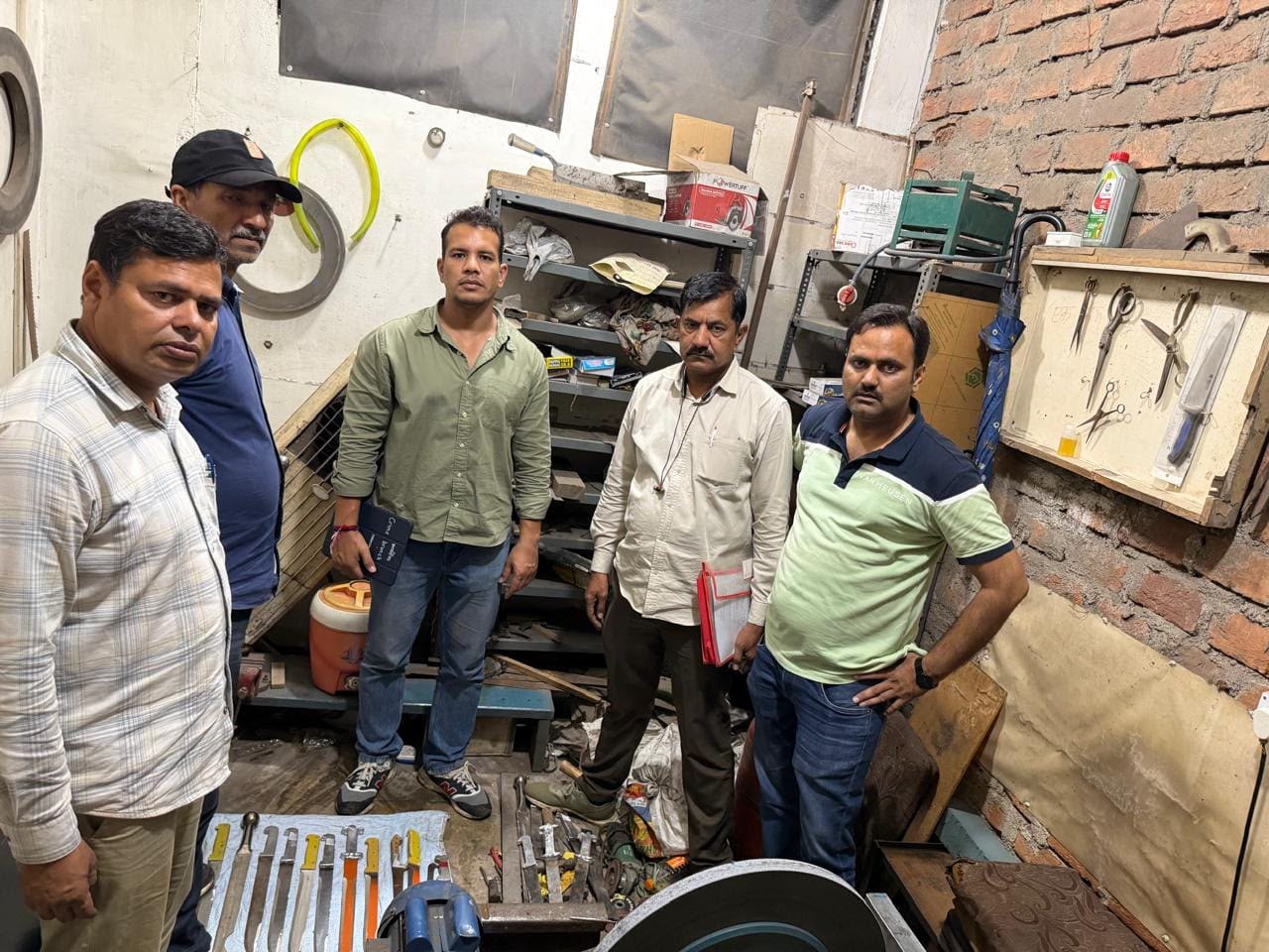 bhopal-illegal-arms-factory-fine-sharpening-shop-crime-branch-rafat-ali-arrested