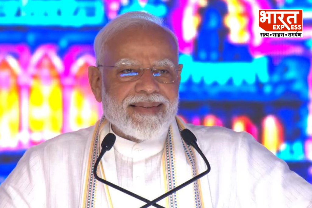PM Narendra Modi Vadodara speech, 35000 crore development projects Gujarat, Maharaja Sayajirao University ground, Dedicated Freight Corridor 2800 km complete, Gati Shakti connectivity, CM Bhupendra Patel, Ashwini Vaishnaw