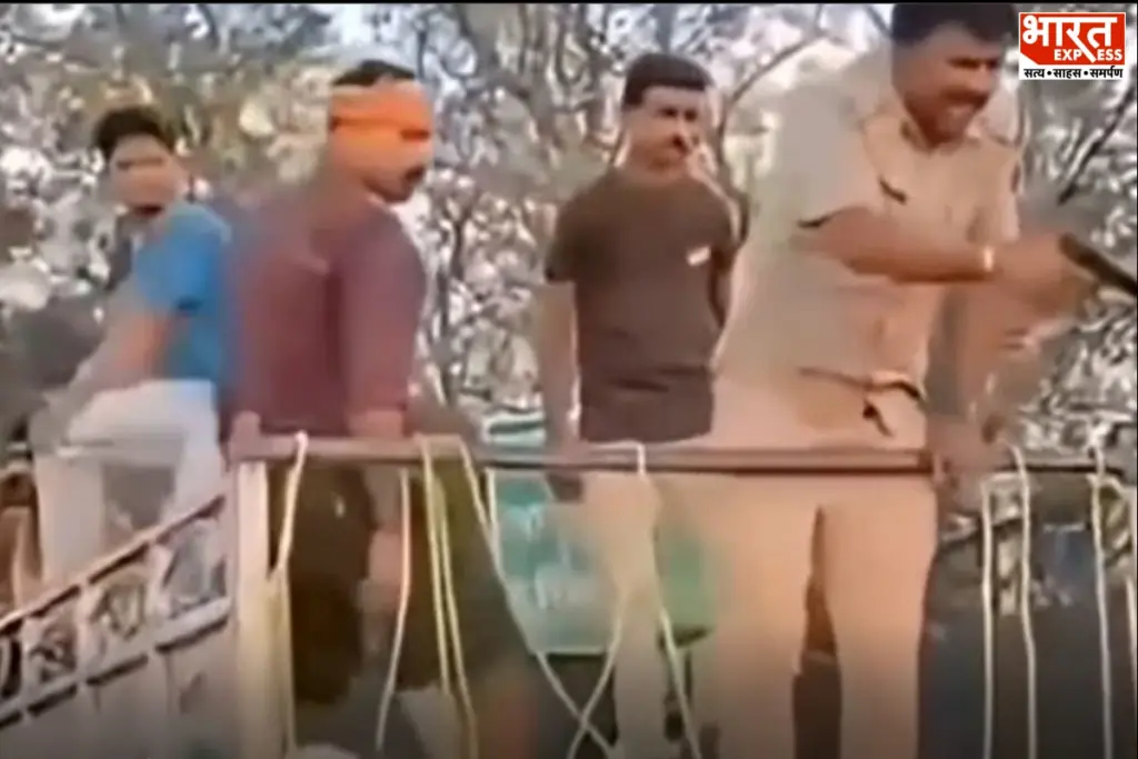 बाढ़ पीड़ितों पर पिस्टल तानने का वीडियो वायरल होने के बाद मकेर थानाध्यक्ष संग्राम सिंह को एसएसपी ने निलंबित कर दिया.