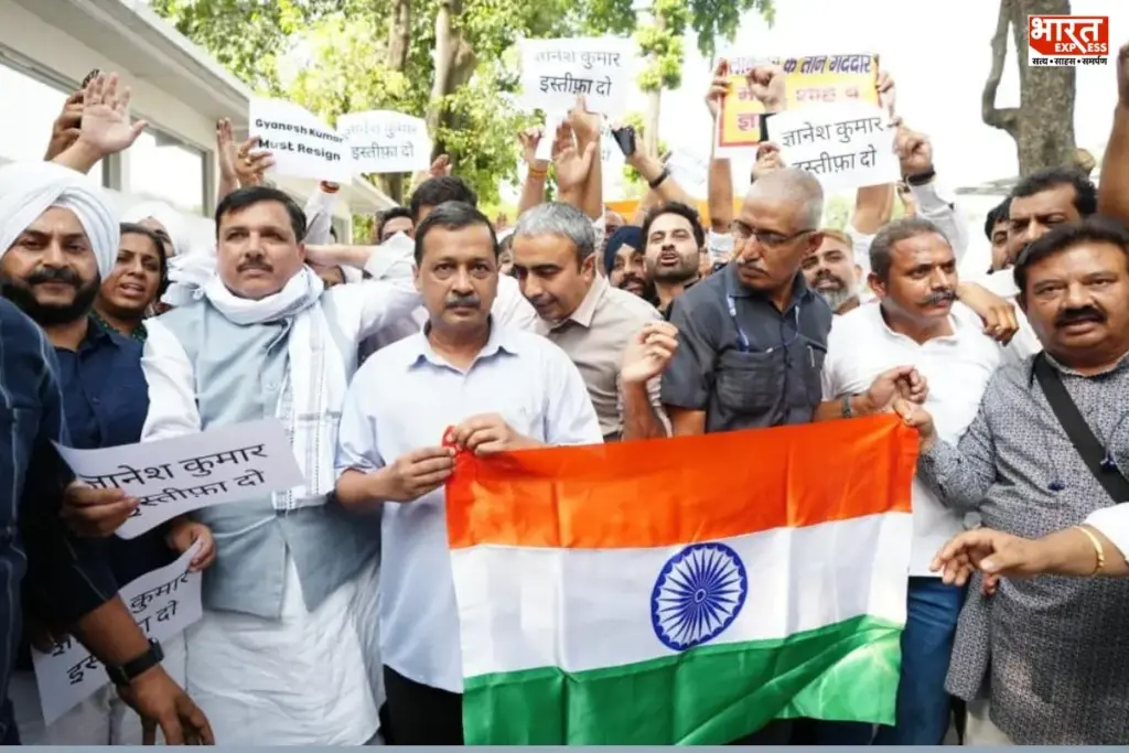 Delhi Protest News Kejriwal Detained
