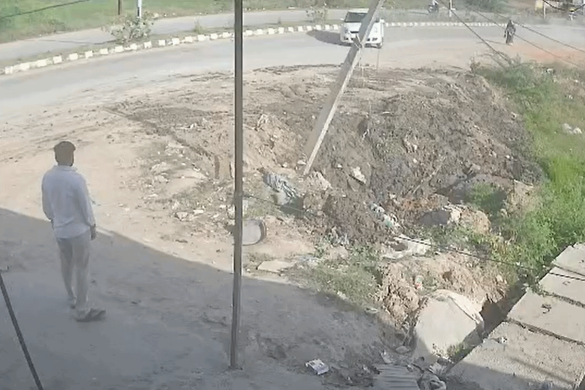 gwalior-dabra-car-accident-drunk-driver-three-cars-cctv-video