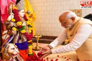 पीएम मोदी ने शेयर किया देवी की स्तुति का भजन, मां कालरात्रि से समृद्धि की प्रार्थना