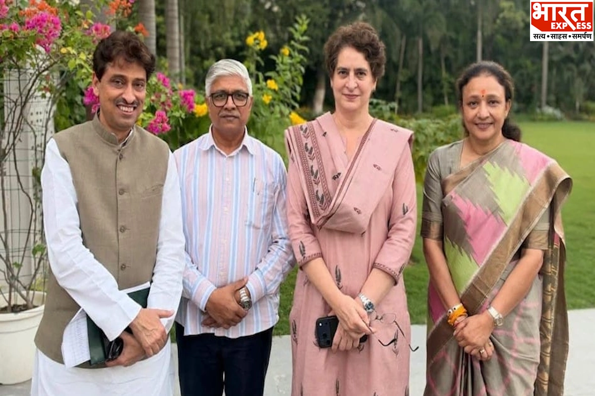 प्रियंका गांधी के आवास पर हुई अहम बैठक में बनी रणनीति, अगले 3-4 दिनों में सपा को सौंपी जा सकती है संभावित सीटों की सूची